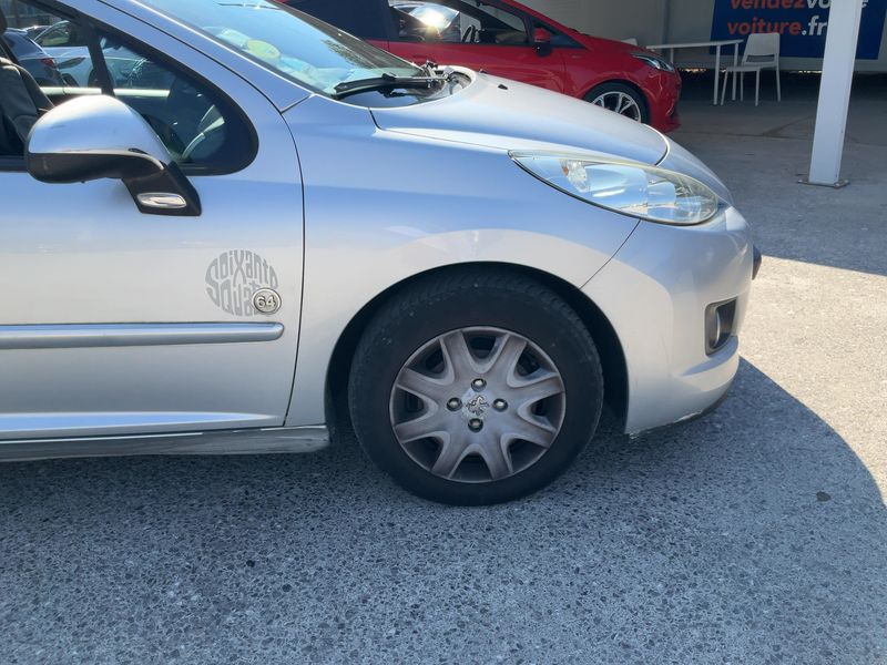 Peugeot 207 1.6 HDi Serie 64 2011 – снимка 11