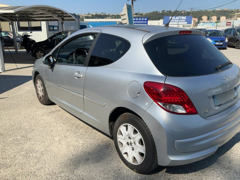 Peugeot 207 1.6 HDi Serie 64 2011 – снимка 6