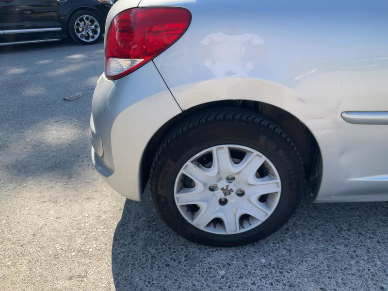 Peugeot 207 1.6 HDi Serie 64 2011 – снимка 9