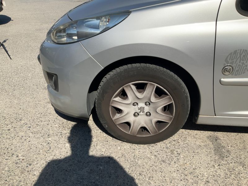 Peugeot 207 1.6 HDi Serie 64 2011 – снимка 3