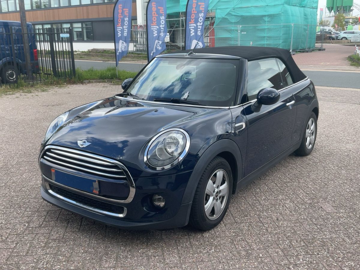 MINI Cabrio 2016 — photo 1
