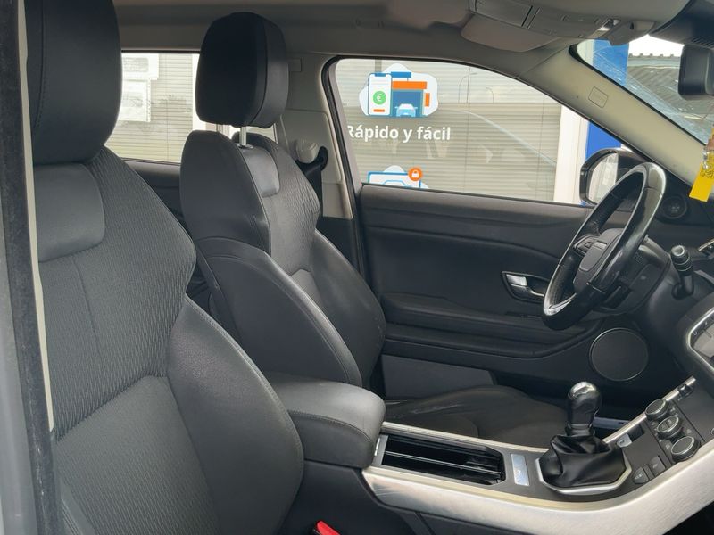 Land Rover Evoque 2.0 Td4 Pure — zdjęcie 11