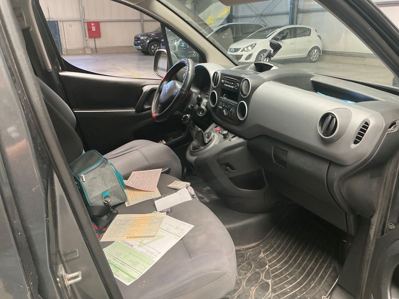Citroen Berlingo 1.6 HDi Niveau B L1 2013 – снимка 3
