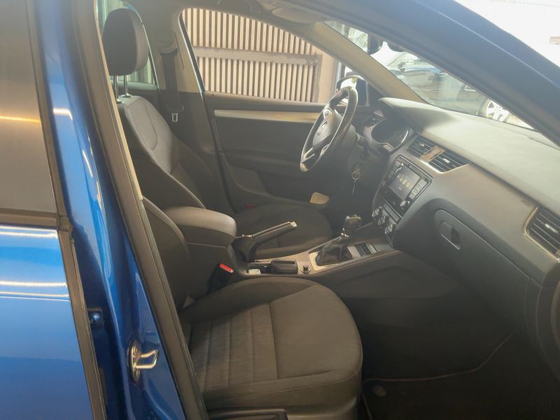 Skoda Octavia 2.0 TDI Style — zdjęcie 11