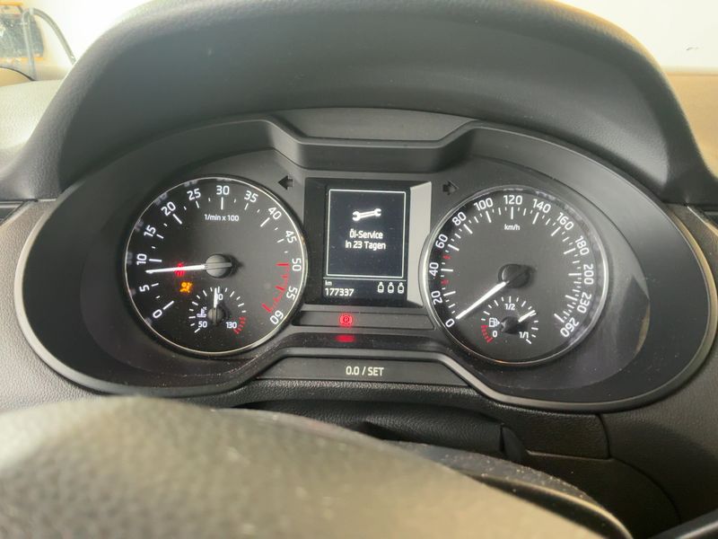 Skoda Octavia 2.0 TDI Style — zdjęcie 13
