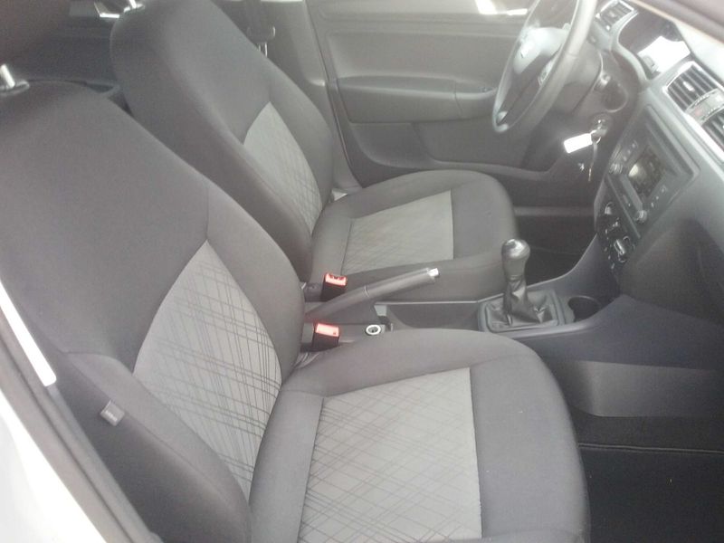 Seat Toledo 1.0 TSI Reference — zdjęcie 10