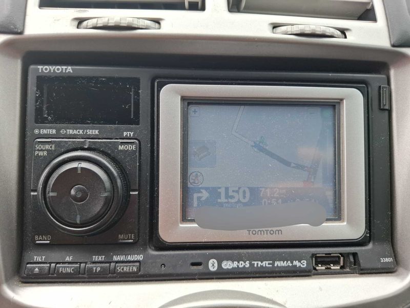 Toyota Yaris 1.4 D-4D Multimedia — zdjęcie 13