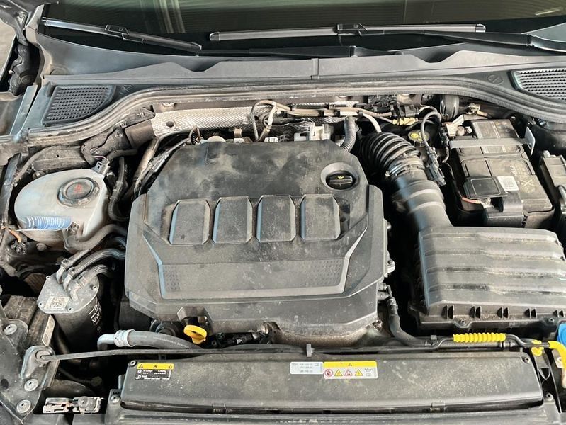Volkswagen Golf VIII 2.0 TDI Life — zdjęcie 8