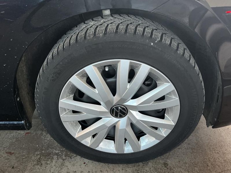 Volkswagen Golf VIII 2.0 TDI Life — zdjęcie 25