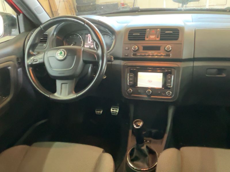 Skoda Fabia 1.2 TSI Monte Carlo — zdjęcie 12