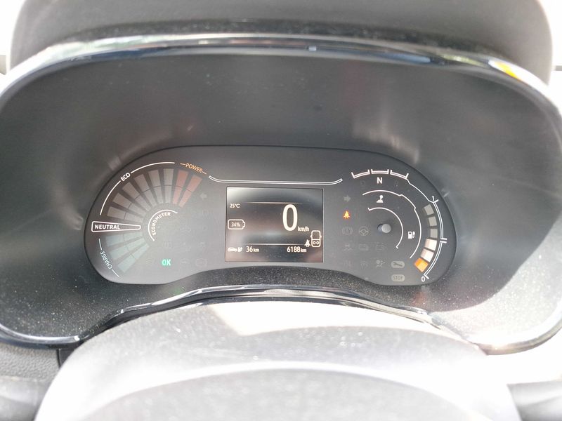 Dacia Spring electric drive 33 kW Essential — zdjęcie 12