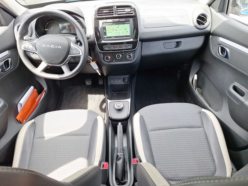 Dacia Spring electric drive 33 kW Essential — zdjęcie 11