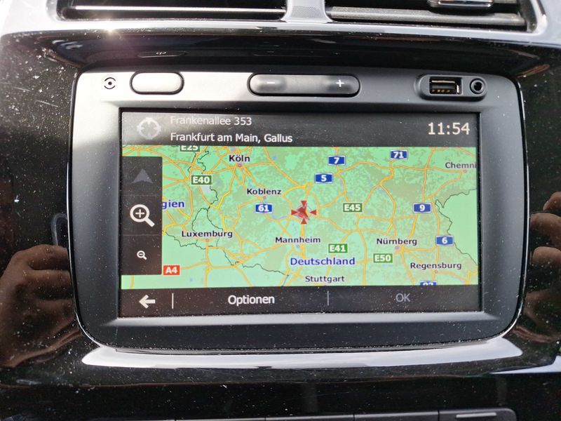 Dacia Spring electric drive 33 kW Essential — zdjęcie 13