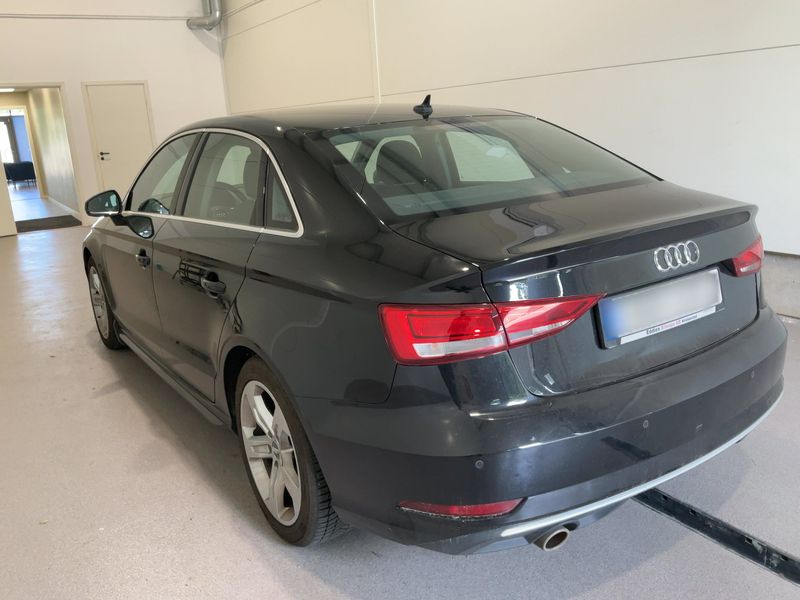 Audi A3 Limousine 1.6 TDI Sport — zdjęcie 3