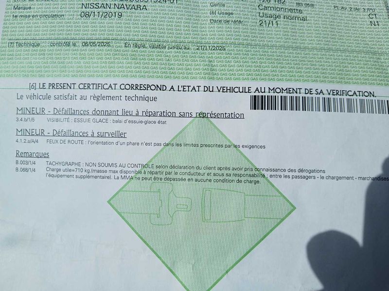 Nissan Navara Pick-up 2.5 dCi Double Cab LE 4x4 — zdjęcie 20