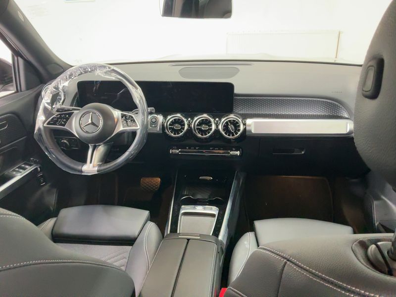 Mercedes-Benz GLB-Klasse GLB 250 4Matic Progressive — zdjęcie 12
