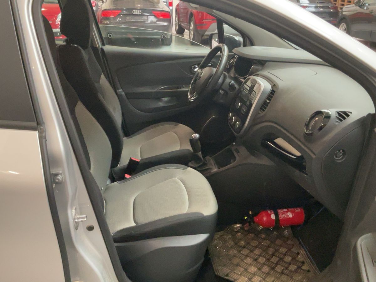 Renault Captur 2016 — photo 17