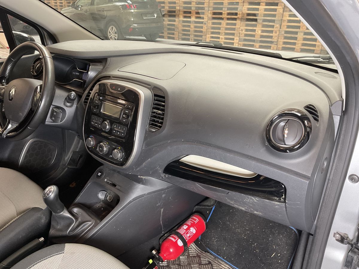 Renault Captur 2016 — photo 32