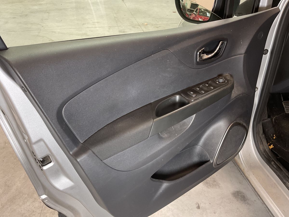 Renault Captur 2016 — photo 36