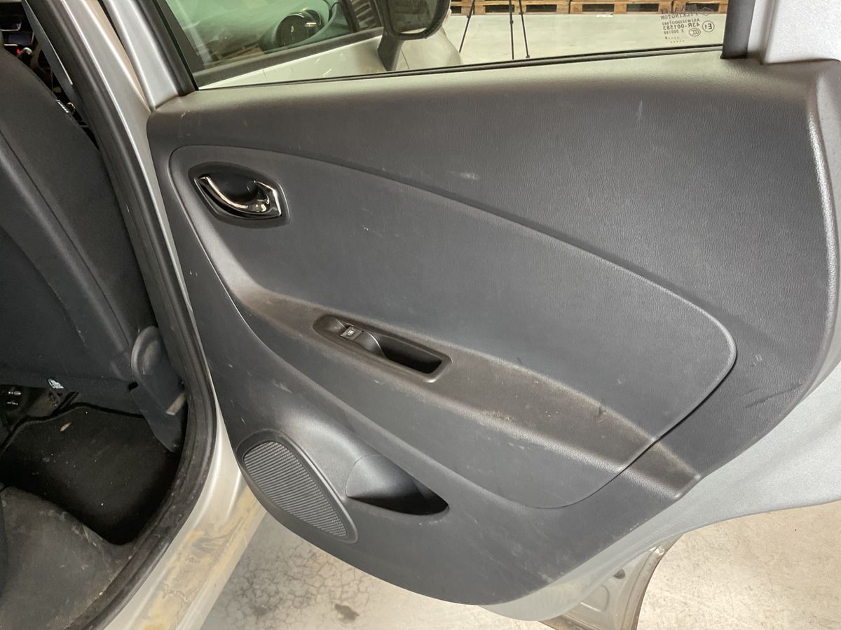 Renault Captur 2016 — photo 34