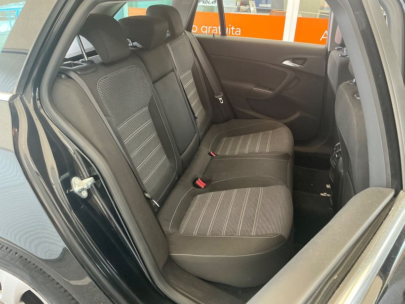 Opel Insignia Sports Tourer 1.6 CDTI Business Edition Pack — zdjęcie 14