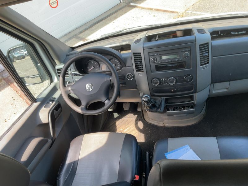 Volkswagen Crafter 2.0 TDI Pritsche 30 mittlerer Radstand mit Doppelkabine — zdjęcie 12