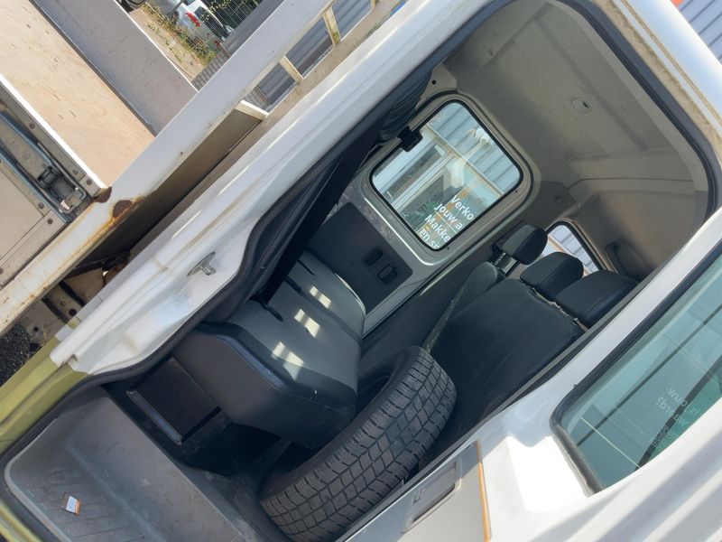 Volkswagen Crafter 2.0 TDI Pritsche 30 mittlerer Radstand mit Doppelkabine — zdjęcie 14