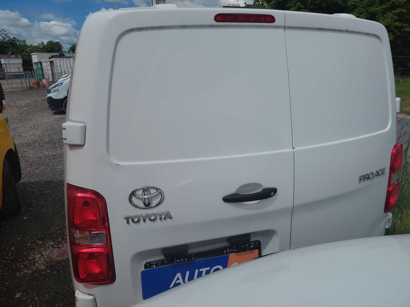 Toyota ProAce 1.5 D-4D Compact Comfort — zdjęcie 4
