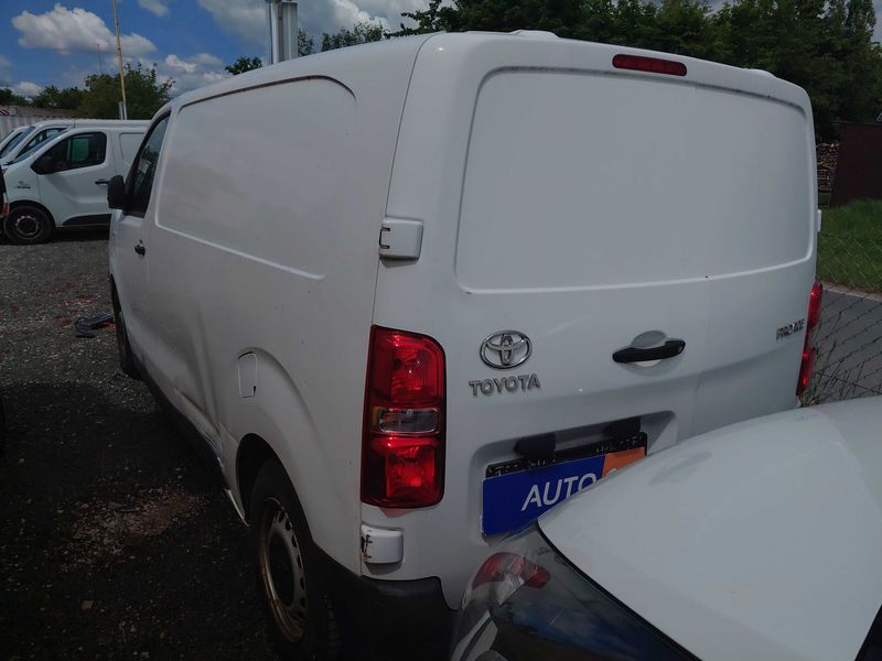 Toyota ProAce 1.5 D-4D Compact Comfort — zdjęcie 3