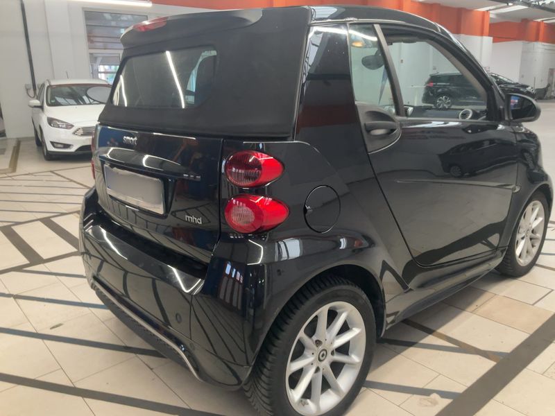 Smart fortwo 1.0 Micro Hybrid Drive passion — zdjęcie 6