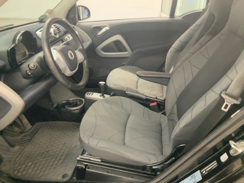 Smart fortwo 1.0 Micro Hybrid Drive passion — zdjęcie 14