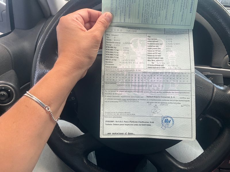 Renault Laguna 1.9 dCi Confort Expression — zdjęcie 6