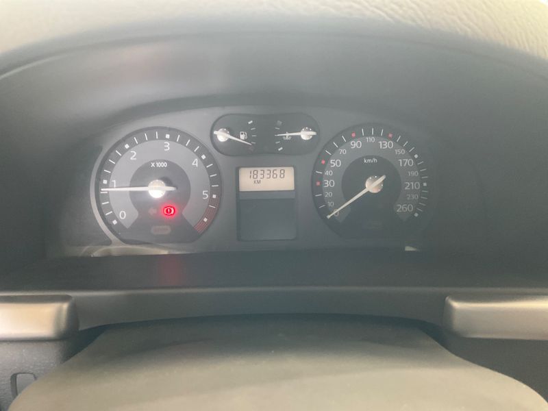 Renault Laguna 1.9 dCi Confort Expression — zdjęcie 4