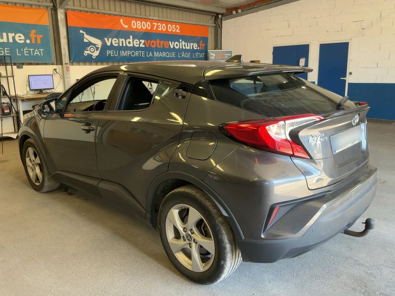 Toyota C-HR 1.8 Hybrid Dynamic — zdjęcie 3