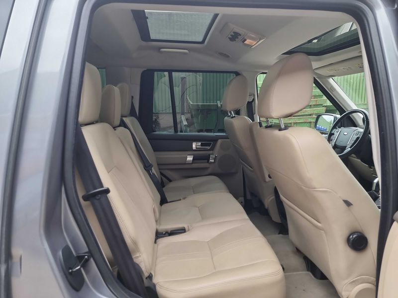 Land Rover Discovery 4 5.0 V8 HSE Luxury Edition — zdjęcie 14