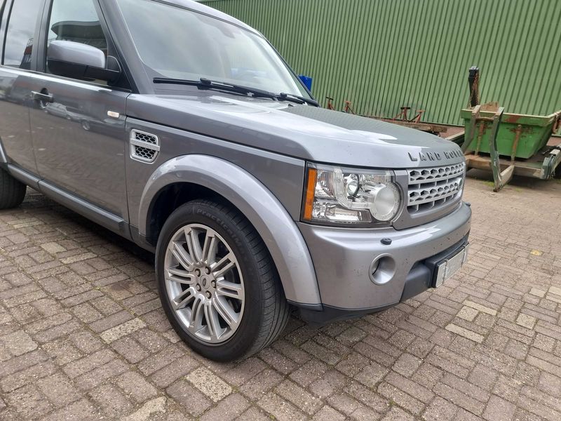 Land Rover Discovery 4 5.0 V8 HSE Luxury Edition — zdjęcie 6
