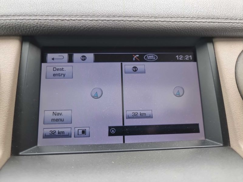 Land Rover Discovery 4 5.0 V8 HSE Luxury Edition — zdjęcie 13