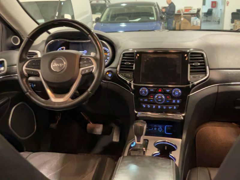 Jeep Grand Cherokee 3.0 CRD Summit — zdjęcie 12