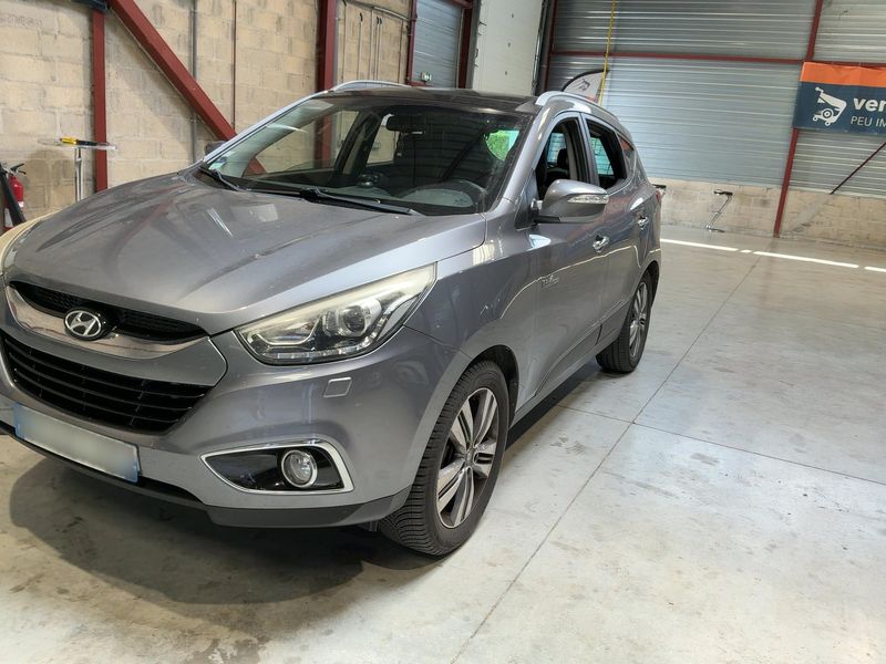 Hyundai ix35 1.7 CRDi Premium Limited Blue 2WD 2014 – снимка 2