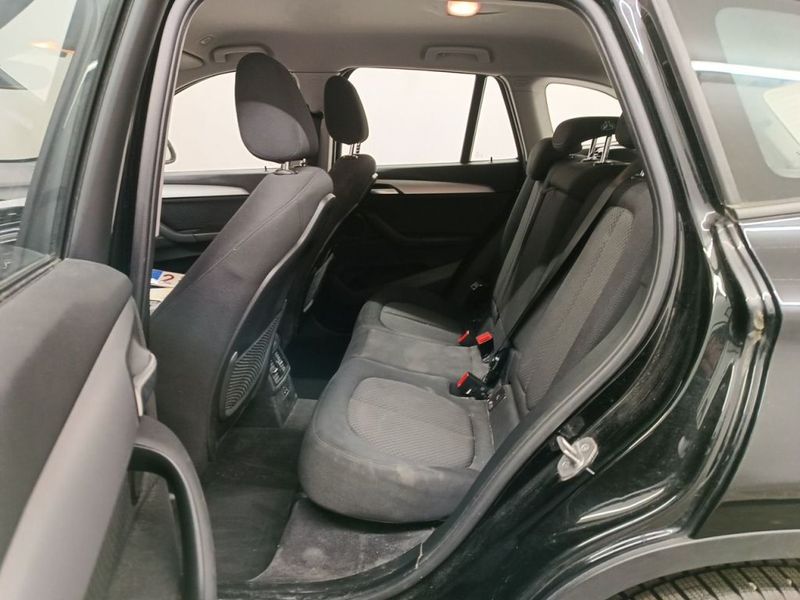 BMW X1 sDrive 16d Lounge 2022 – снимка 14