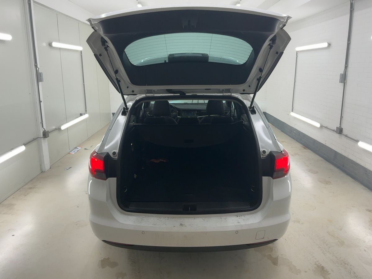 Opel Astra 2020 — photo 16