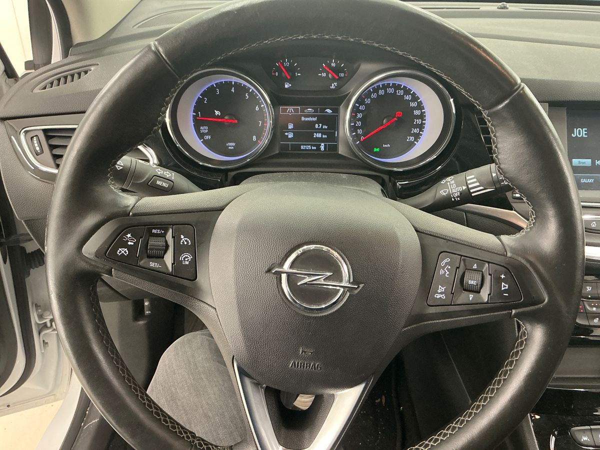 Opel Astra 2020 — photo 22