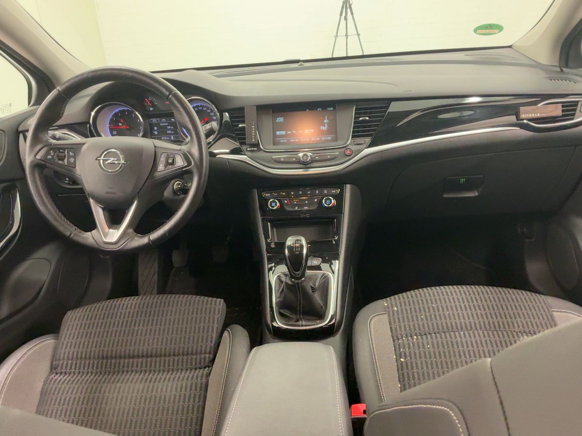 Opel Astra 2020 — photo 18