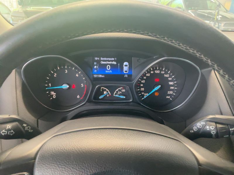 Ford Focus 1.5 TDCi Trend 2015 – снимка 18