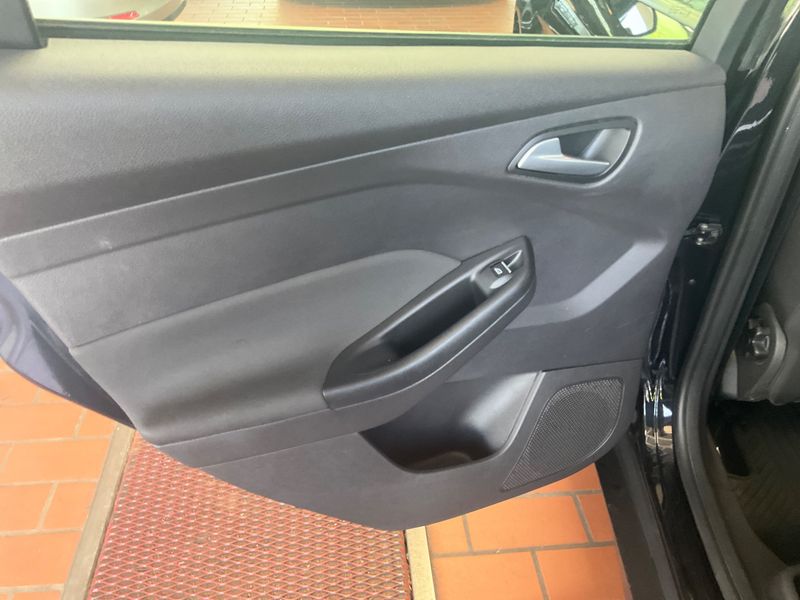 Ford Focus 1.5 TDCi Trend 2015 – снимка 26
