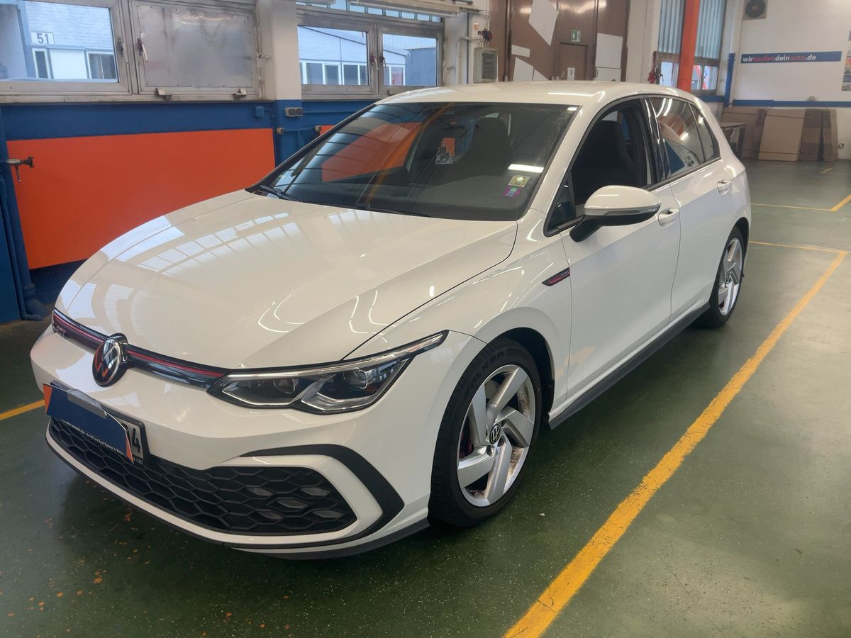 Volkswagen Golf VIII 2.0 TSI GTI