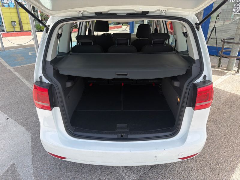 Volkswagen Touran 1.6 TDI Edition 2015 – снимка 15