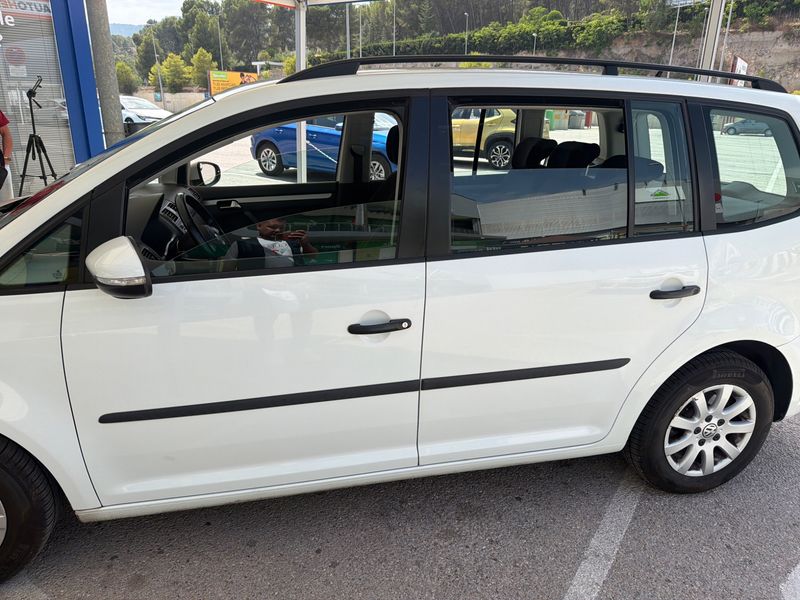 Volkswagen Touran 1.6 TDI Edition 2015 – снимка 4