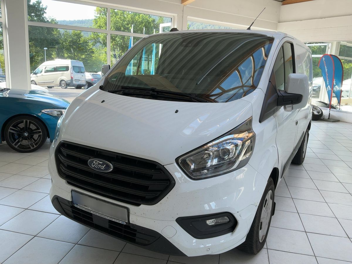Ford Transit 2023 — photo 1