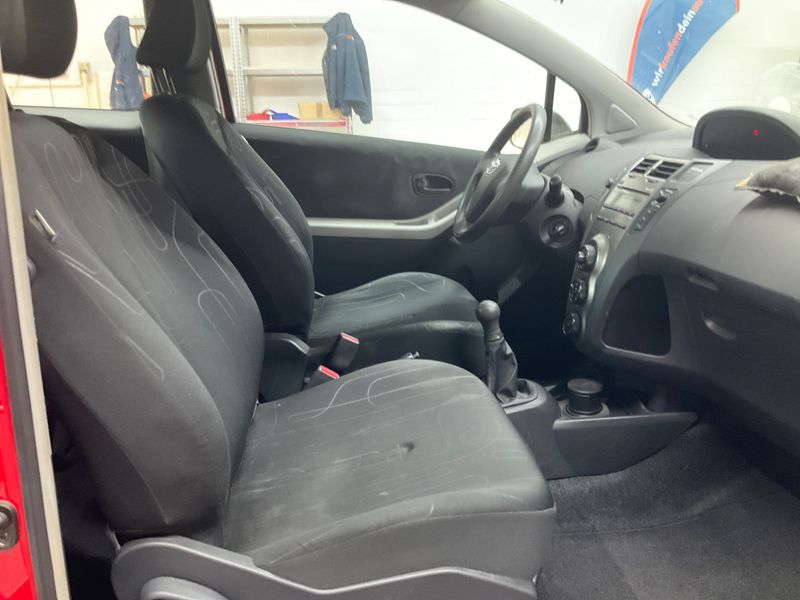 Toyota Yaris 1.0 VVT-i Cool 2009 – снимка 3